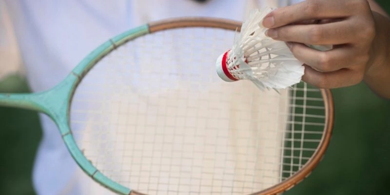 Giá Vợt Cầu Lông Yonex Năm 2025