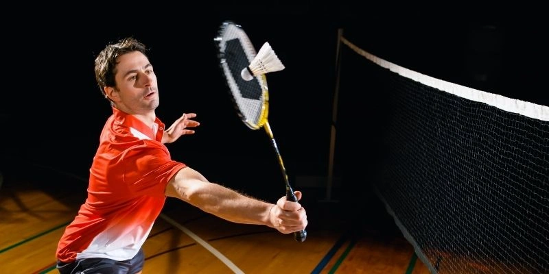 Giá Vợt Cầu Lông Yonex Năm 2025