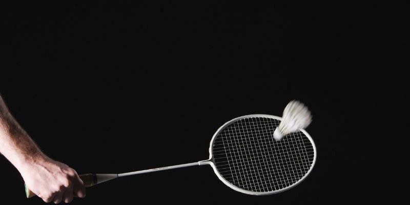 Giá Vợt Cầu Lông Yonex Năm 2025