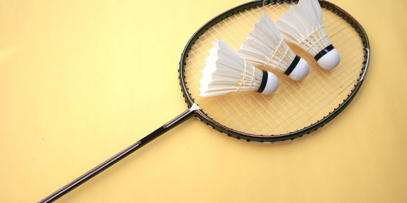 Vật liệu sản xuất vợt cầu lông hiện đại