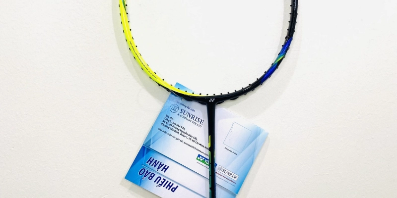 Vợt Yonex Astrox 77